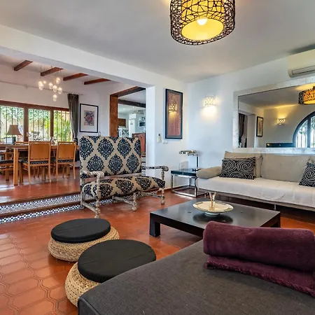 Art Gallery House فيلة *